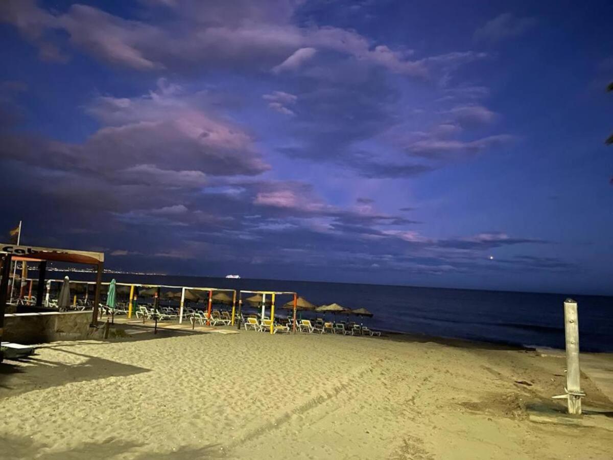 One Step From The Beach Торремолінос Екстер'єр фото